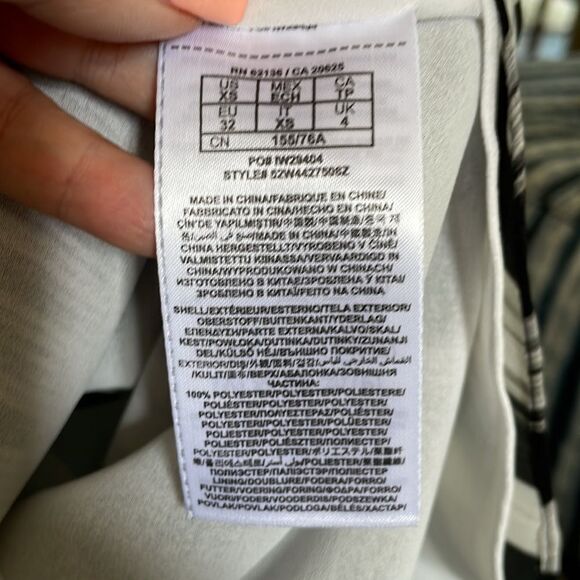 Marciano adorable sleeveless top/dress in black,gray & white size XS - Picture 5 of 8